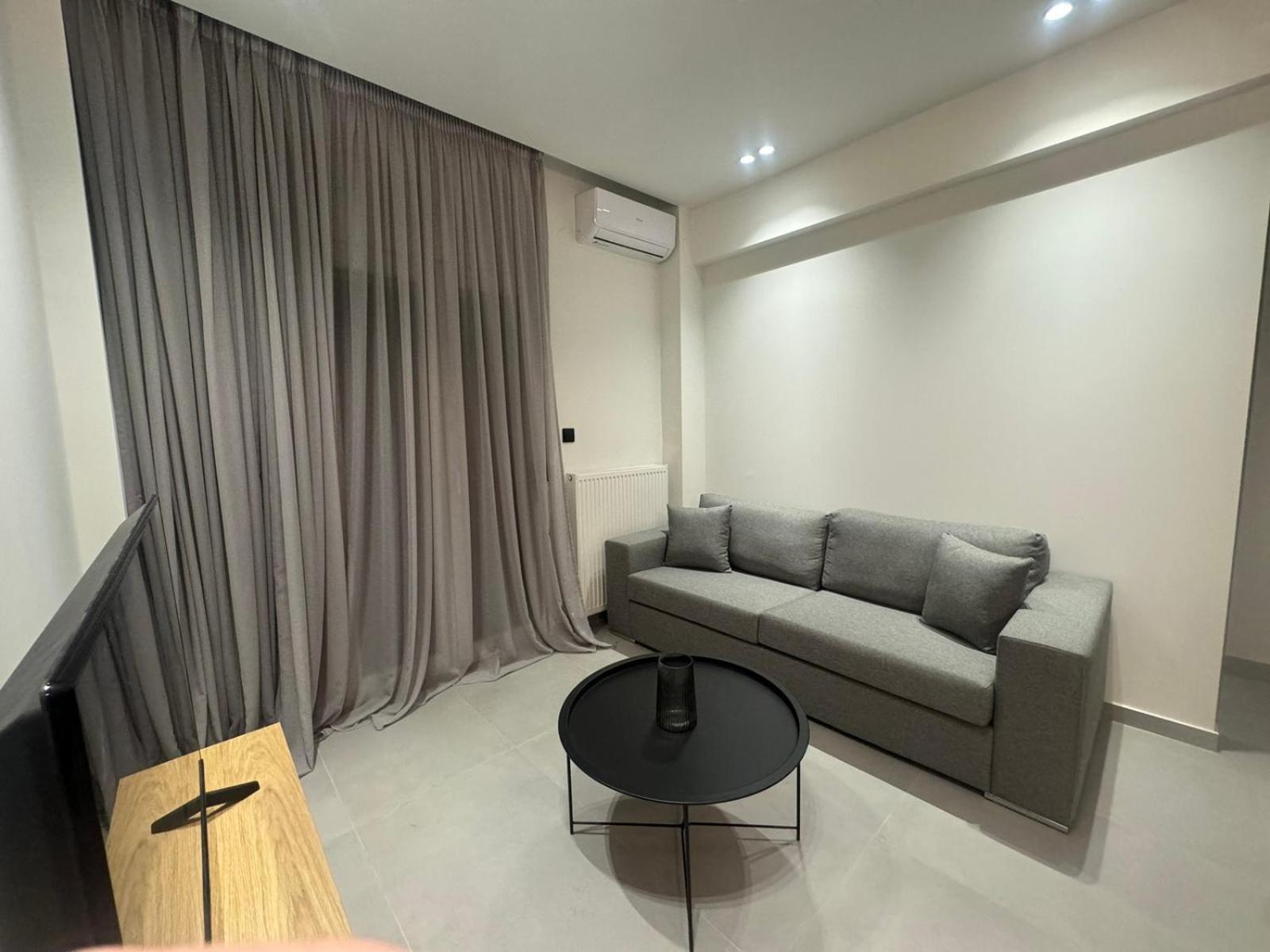 Luna-Your Urban Stay Salonicco Esterno foto