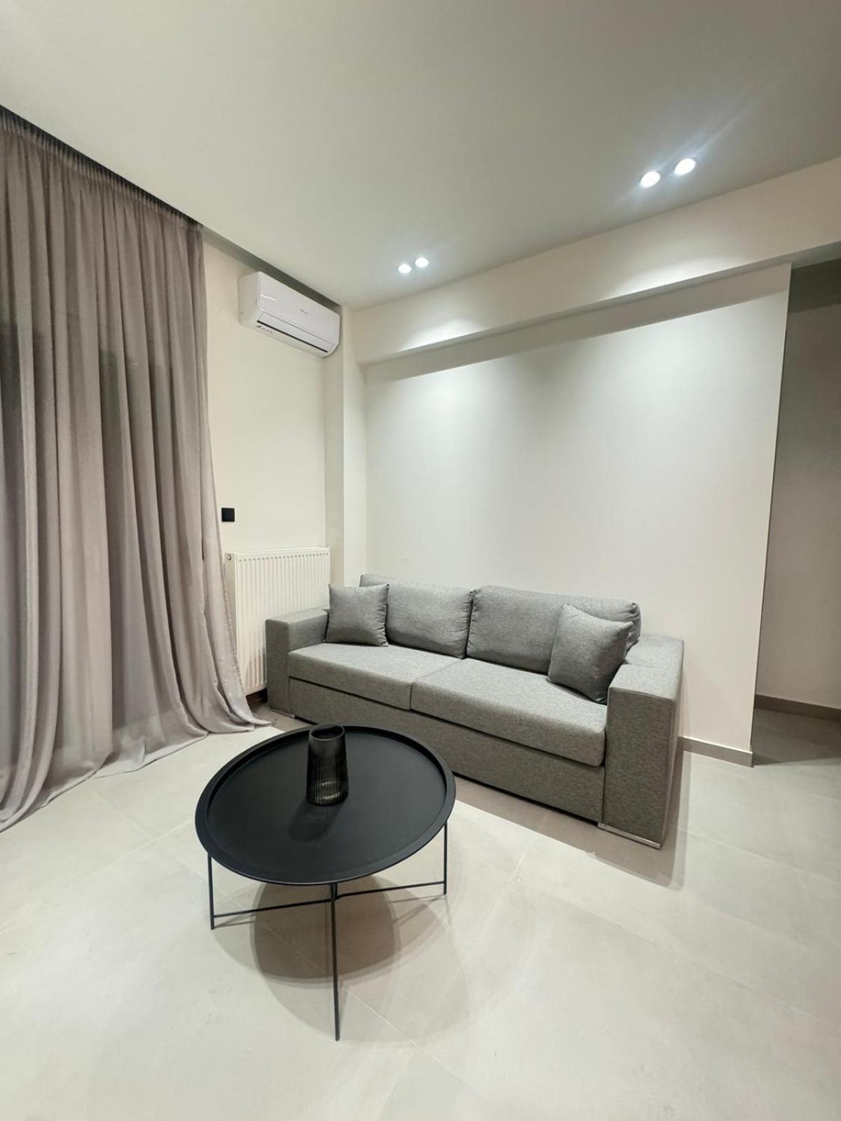 Luna-Your Urban Stay Salonicco Esterno foto