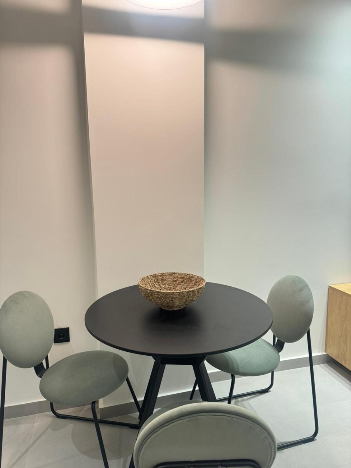 Luna-Your Urban Stay Salonicco Esterno foto