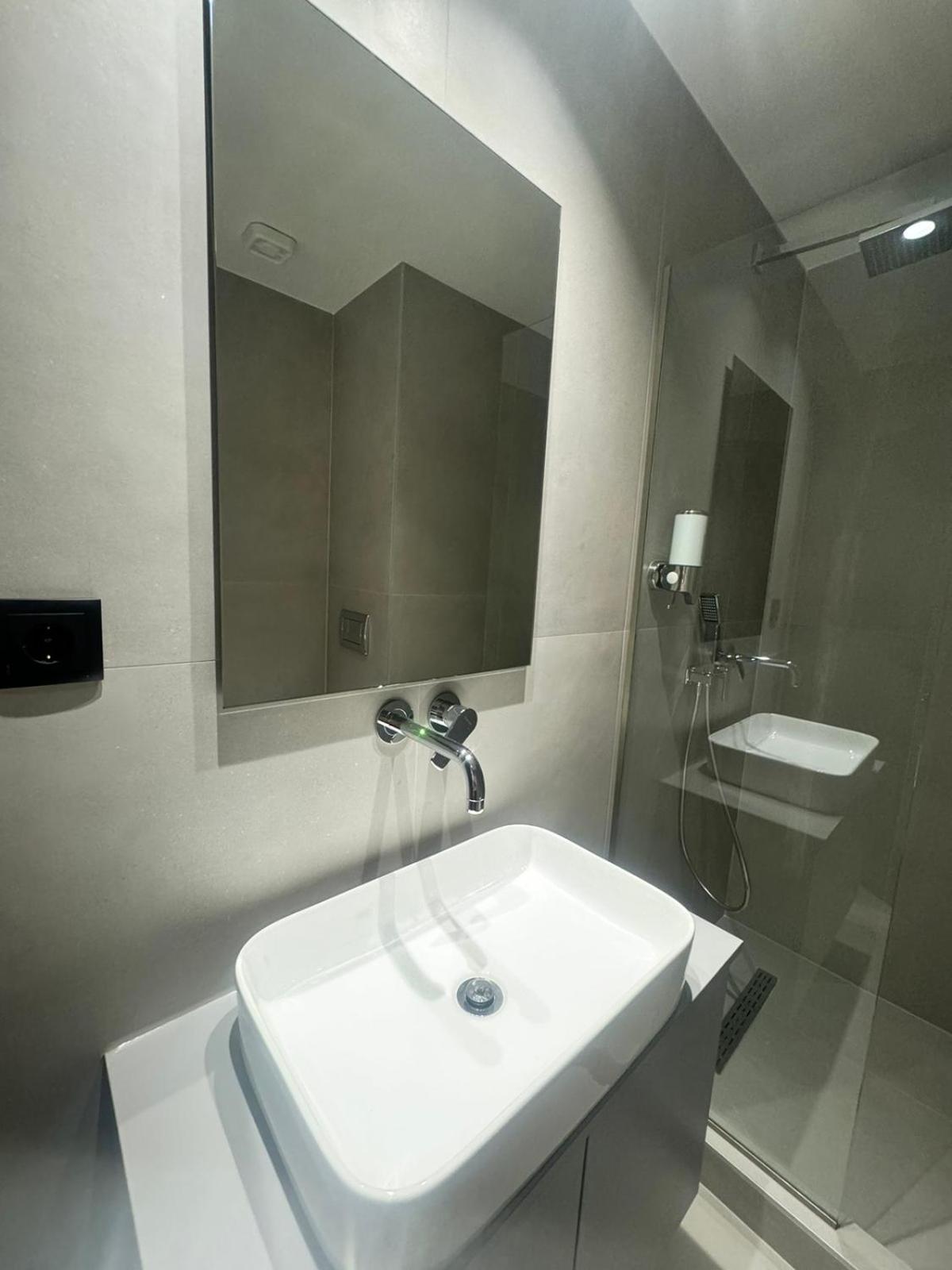 Luna-Your Urban Stay Salonicco Esterno foto