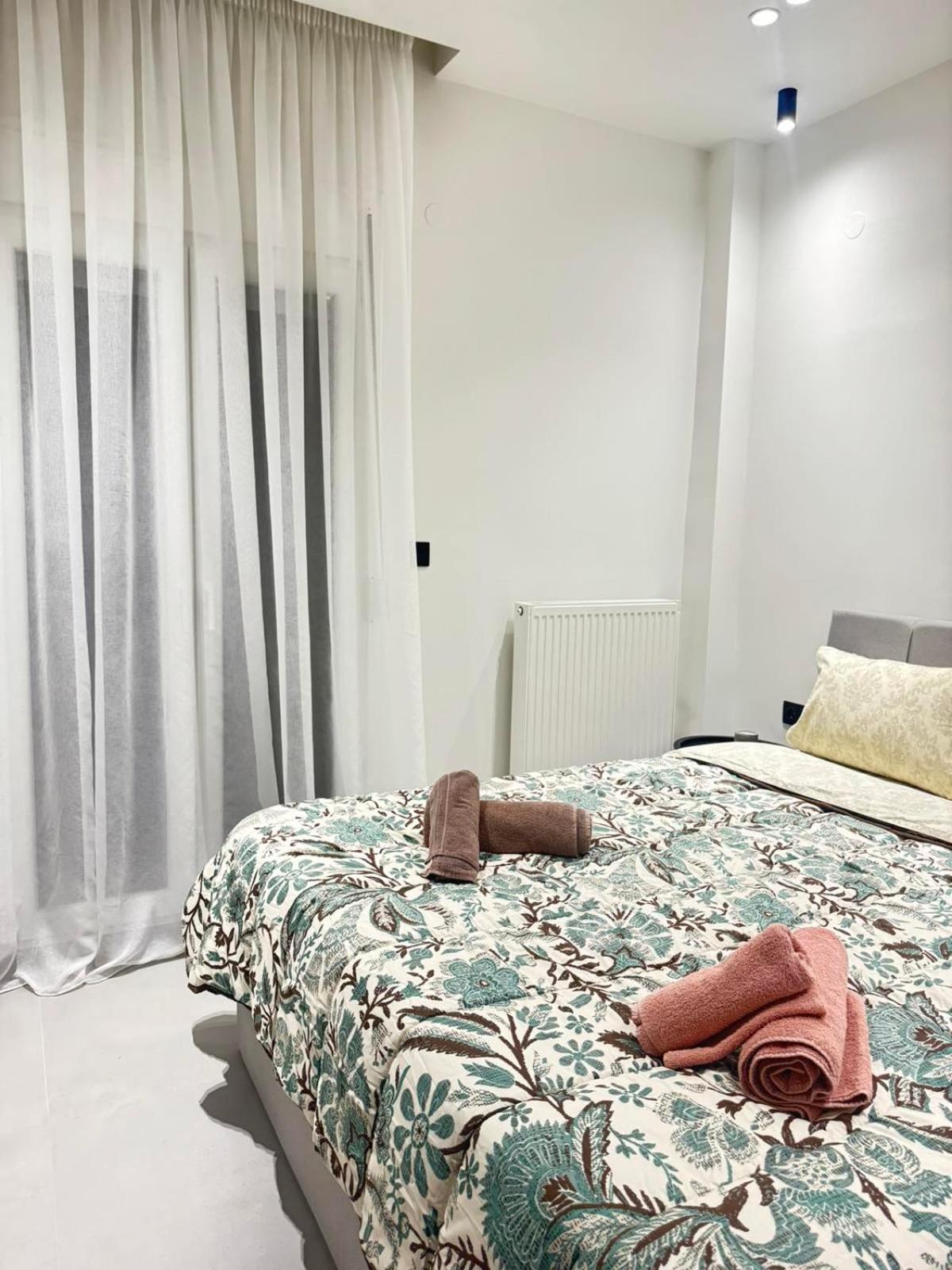 Luna-Your Urban Stay Salonicco Esterno foto